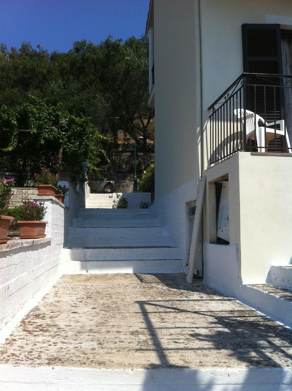 Dimitrakis Apartments Kassiopi Exteriér fotografie
